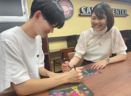 スクラッチアートで作業療法を体験しよう